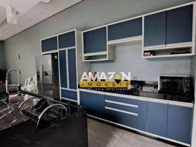 Casa com 3 dormitórios à venda, 210 m² por R$ 900.000,00 - Jardim Morumby - Taubaté/SP