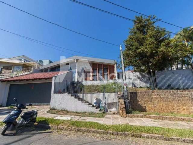 Casa com 3 quartos à venda na Rua Aluízio de Azevedo, 35, Jardim Itu Sabará, Porto Alegre por R$ 1.200.000