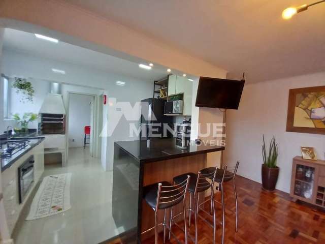 Apartamento com 2 quartos à venda na Avenida Grécia, 887, Passo da Areia, Porto Alegre por R$ 395.000