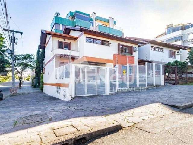 Casa com 3 quartos à venda na Jornal O Povo, 42, Jardim Planalto, Porto Alegre por R$ 790.000