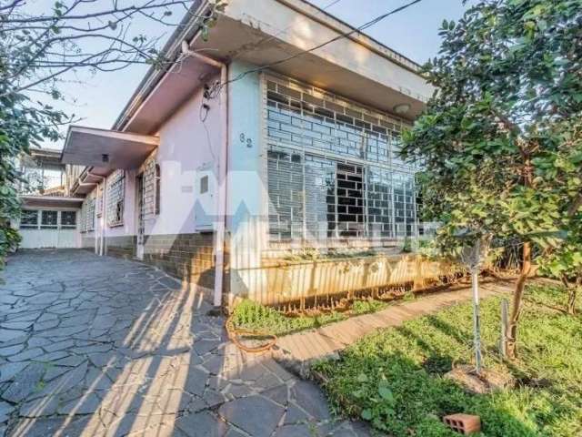 Casa com 4 quartos à venda na Rua Gomes de Freitas, 62, Jardim Itu Sabará, Porto Alegre por R$ 900.000