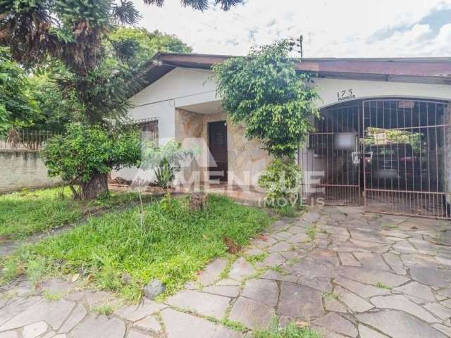 Casa com 5 quartos à venda na Rua Fernando Strehlau, 175, Jardim Itu Sabará, Porto Alegre por R$ 450.000