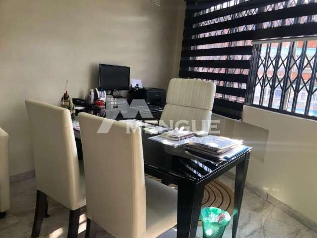 Sala comercial com 1 sala à venda na Rua Tupi, 205, Passo da Areia, Porto Alegre por R$ 102.000