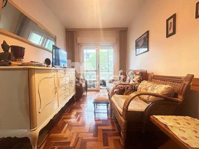 Apartamento com 1 quarto à venda na Rua Roque Calage, 774, Passo da Areia, Porto Alegre por R$ 350.000