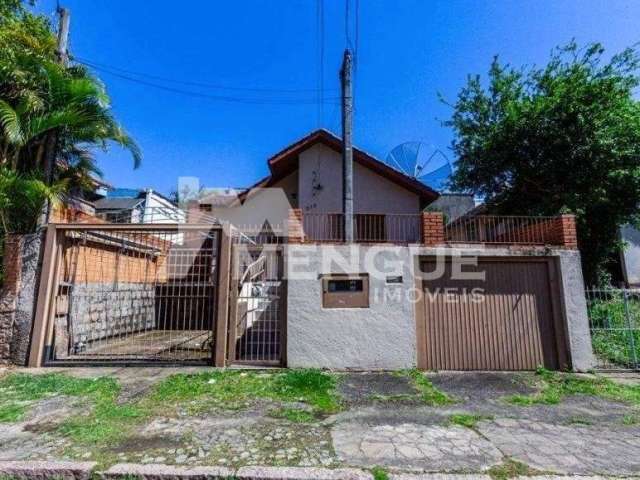 Casa com 3 quartos à venda na Acesso José da Silva Bernardo, 215, Jardim Itu Sabará, Porto Alegre por R$ 390.000