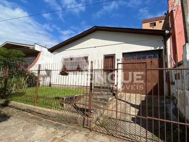 Casa com 3 quartos à venda na Rua Gomes de Freitas, 431, Jardim Itu Sabará, Porto Alegre por R$ 550.000