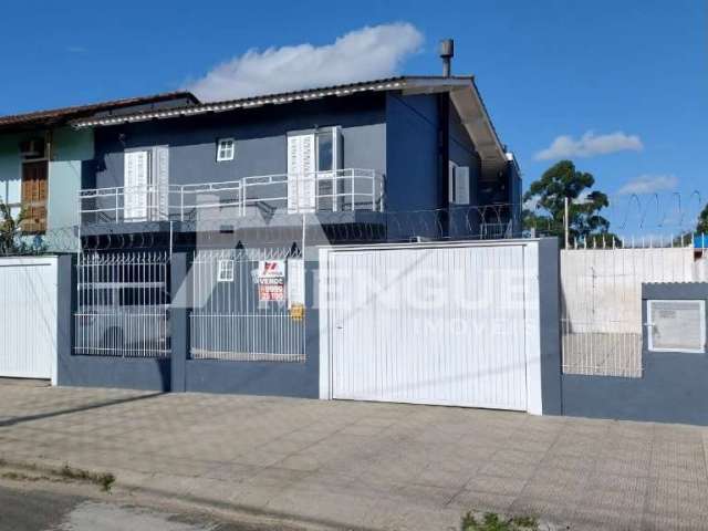 Casa com 4 quartos à venda na Nilo Ruschel, 555, Alto Petrópolis, Porto Alegre por R$ 898.000