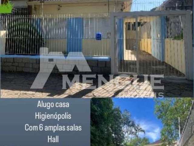 Casa com 6 quartos para alugar na Rua Carlos Von Koseritz, 237, São João, Porto Alegre por R$ 5.000