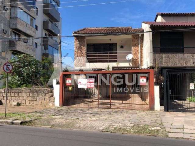 Casa com 3 quartos à venda na Rua Felipe de Oliveira, 105, Petrópolis, Porto Alegre por R$ 901.000