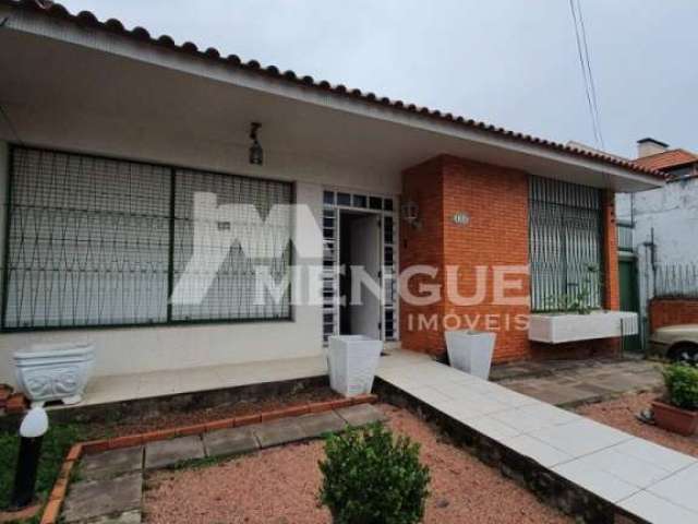 Casa com 3 quartos à venda na Rua Dom Jaime de Barros Câmara, 194, Sarandi, Porto Alegre por R$ 550.000