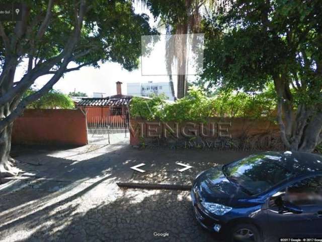 Terreno à venda na Rua Pascoal Parulla, 97, Vila Ipiranga, Porto Alegre por R$ 426.000