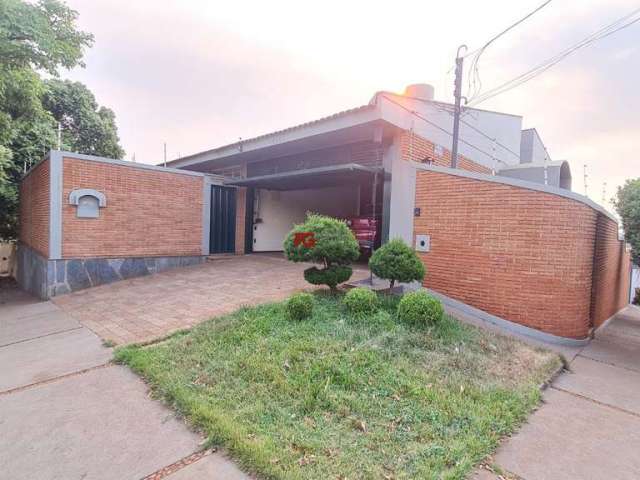 Casa com 3 quartos à venda no Centro, Ribeirão Preto  por R$ 749.900