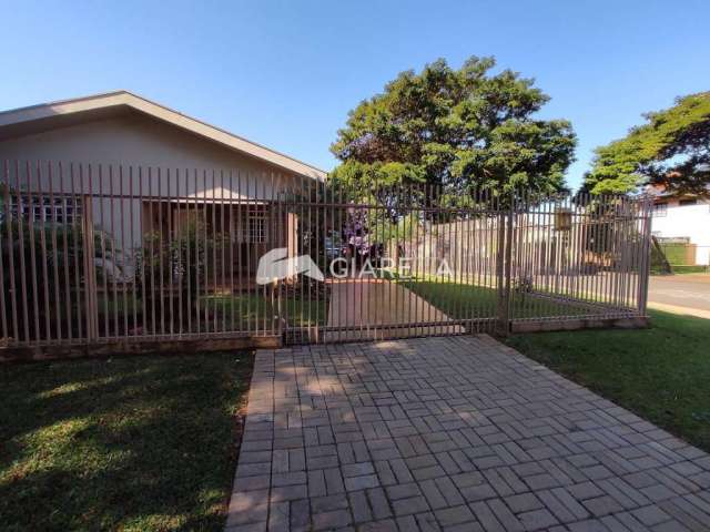 Casa com 3 dormitórios à venda, JARDIM PORTO ALEGRE, TOLEDO - PR