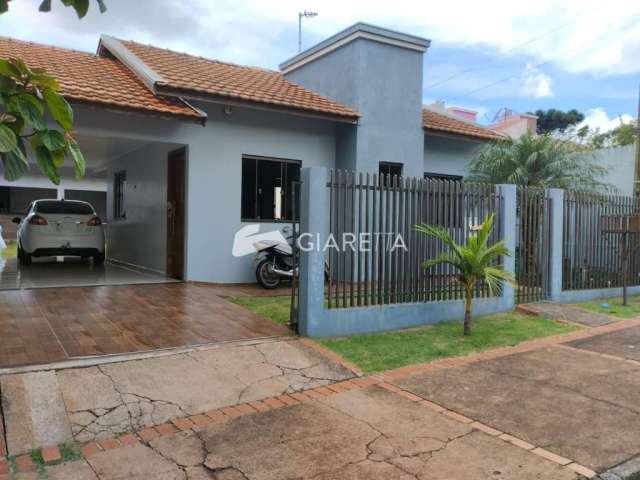 Casa com excelente localização à venda, BRESSAN, TOLEDO - PR