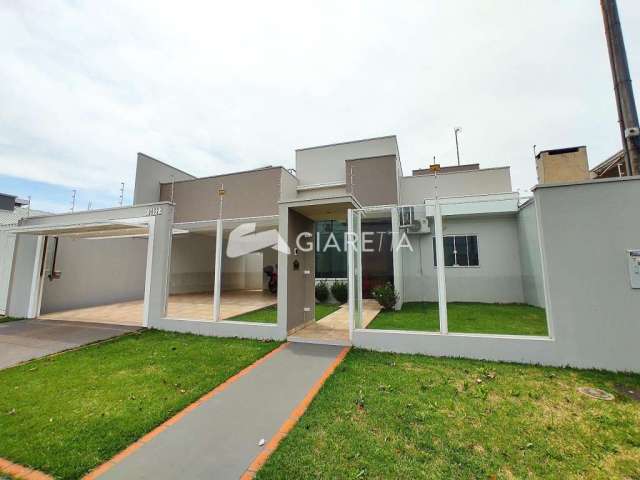 Casa com excelente localização à venda, JARDIM GISELA, TOLEDO - PR