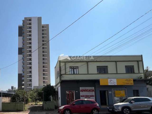 Terreno com benfeitorias para venda no CENTRO DE TOLEDO-PR