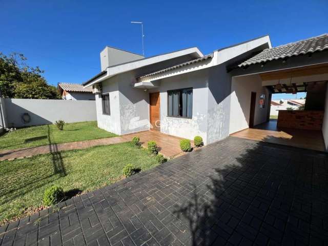 Casa com sobra de terreno para venda no JARDIM COOPAGRO em TOLEDO-PR