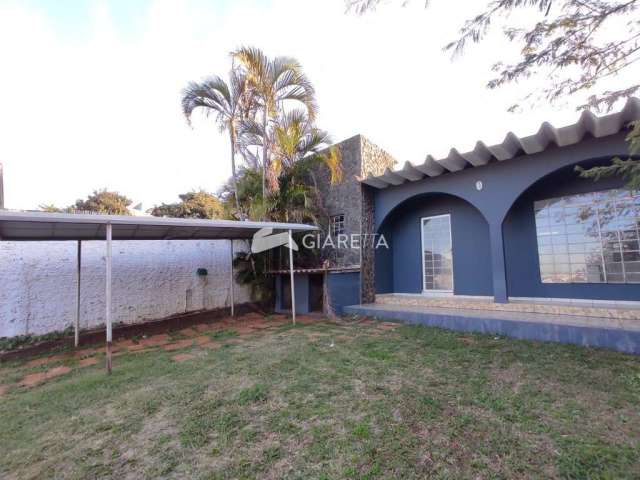 Casa com 2 dormitórios para locação, CENTRO, TOLEDO - PR