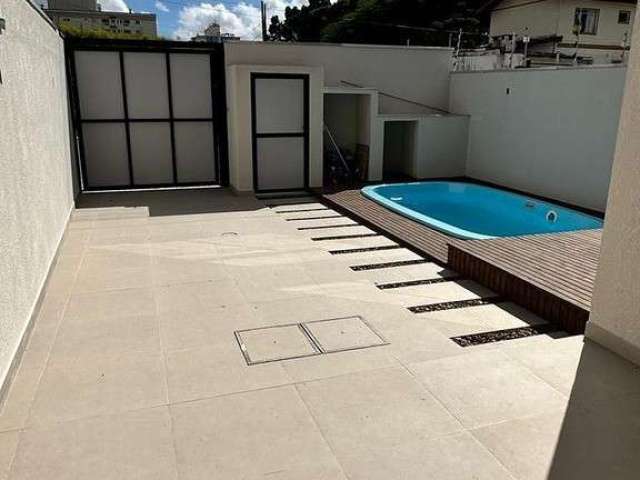 Sobrado novo 3 suítes piscina tabuleiro camboriú