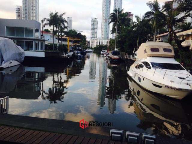 Casa 3 suítes com vaga náutica 40 pés barra sul bc