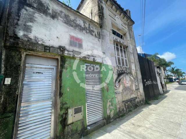 Terreno à venda, na Vila Mathias, em Santos/SP.