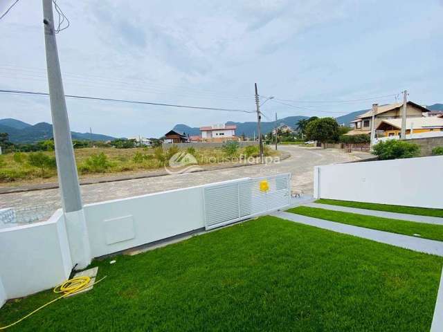 Casa nova à venda, Açores, Florianópolis, SC - localizada próximo a praia, vegetaçao natural, lotea