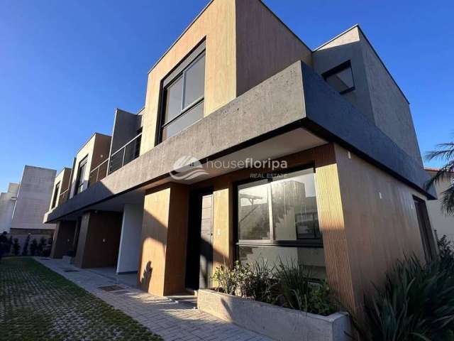 Casa à venda, Campeche, Florianópolis, SC - Localizada dentro de loteamento, casa nova com ótimos a