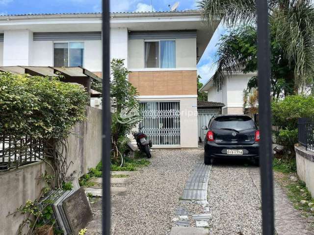 Casa à venda, Campeche, Florianópolis, SC - Em ótima localização, rua sem saída segura e tranquila