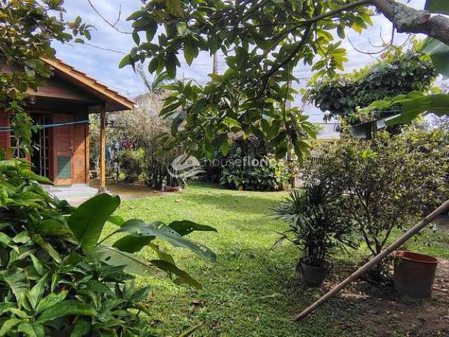 Lindo terreno a venda no Campeche - Florianópolis, Bem arborizado e muito bem localizado, próximo a