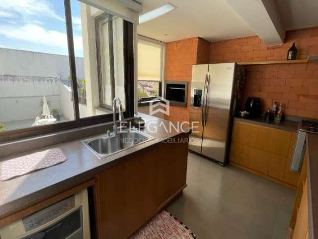 Elegance imóveis vende casa/sobrado em ótima localização, 456m, 4 dormitórios, 1 suítes, closet, piscina e 4 vagas de garagem. Comprar R$ 1.550.000,00