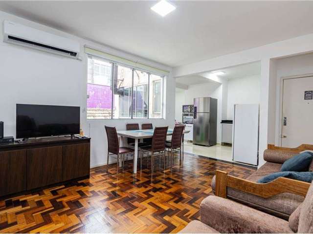 Apartamento com 3 quartos à venda na Avenida Cristóvão Colombo, 1323, Floresta, Porto Alegre, 91 m2 por R$ 458.000