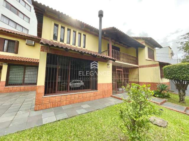 Elegance Imóveis vende casa / sobrado desocupada com 4 dormitórios suíte 7 vagas box/garagem. Vila Ipiranga Porto Alegre