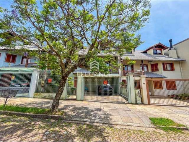 Casa com 3 quartos à venda na Rua Pero Vaz de Caminha, 146, Vila Ipiranga, Porto Alegre por R$ 795.000