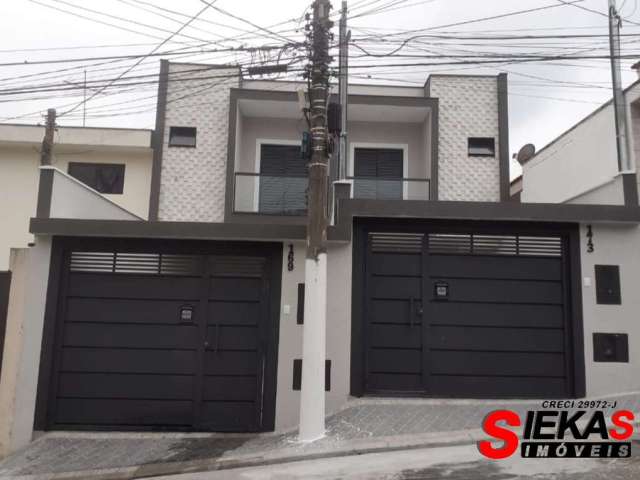 Casa à venda na Vila Ré em São Paulo-SP: 2 quartos, 1 suíte, 2 banheiros, 2 vagas de garagem!