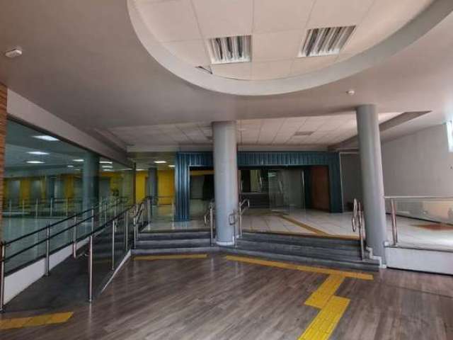 Galpão comercial de alto padrão em Vila Gomes Cardim, São Paulo-SP: 4 salas, 10 banheiros, 6 vagas de garagem, 6.100m² de área