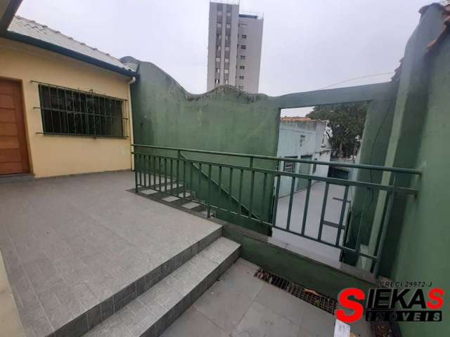 Casa para Locação na Penha de França, São Paulo-SP: 2 Quartos, 1 Sala, 1 Banheiro e Garagem - 50m² de Área