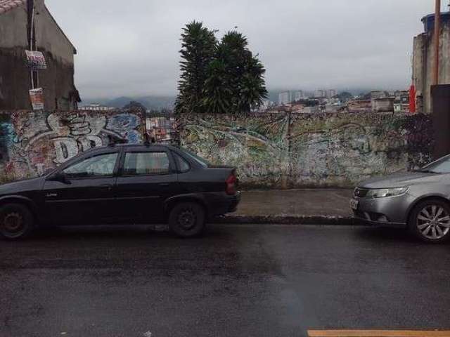 Terreno c/ casa velha no Jaraguá!