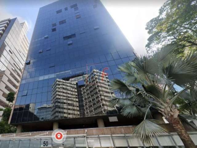 REF 16.815 Excelente Conjunto Comercial com 4 salas, localizado enfrente ao Hospital Sirio Libanes, 100 m2 a.u., ar condicionado e 2 vagas.