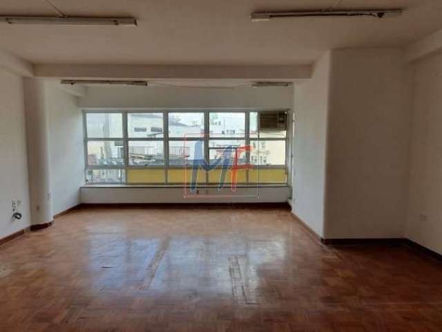 Excelente sala comercial na Sé, 63m² a.u., com 1 banheiro e ar condicionado, em edifício com recepção e portaria, prox. Metrô Sé (REF 17.200)