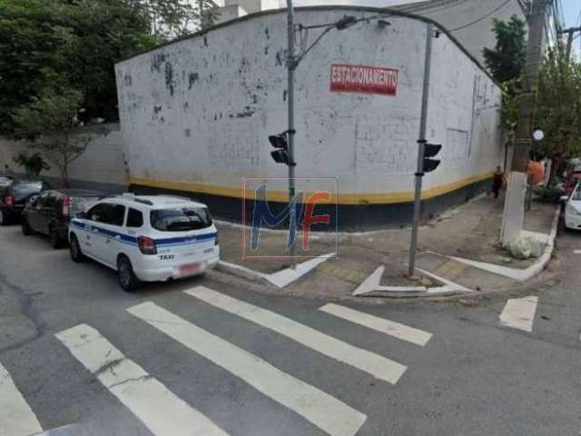 Excelente terreno no bairro Mooca com 402 m² , testada de 35 mts  e 370  m² de área construída, estacionamento para 20 carros. REF 13.651