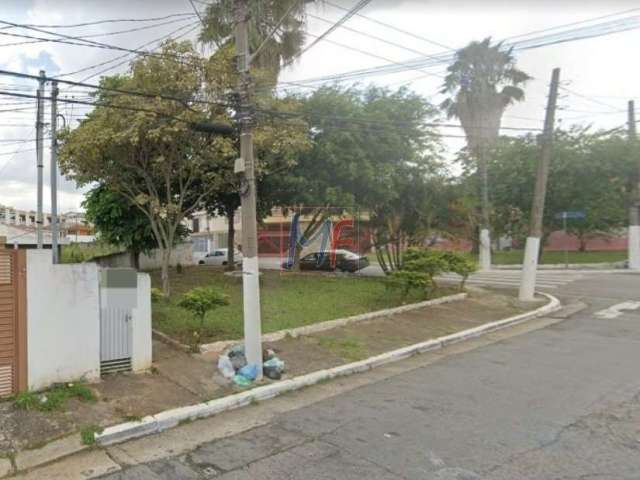 Excelente Terreno no bairro Vila Invernada, com 954m² ,  61m² área construida , frente: 52m², ZM Zon. Não aceita permutas.   REF 17.048