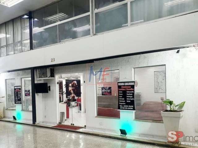 Excelente Loja  Comercial República, com 140 m² a.u.,  localizada  dentro de galeria, com segurança 24 hs e prox. Metrô República (REF 17.530)