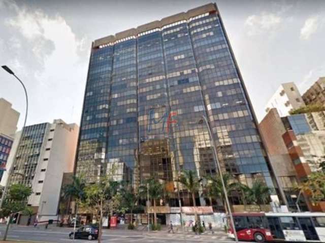 Excelente sala comercial no Itaim Bibi, com 54 m² a.u., 2 banheiros, recepção, copa, ar condicionado e armários planejados (REF 18.262)