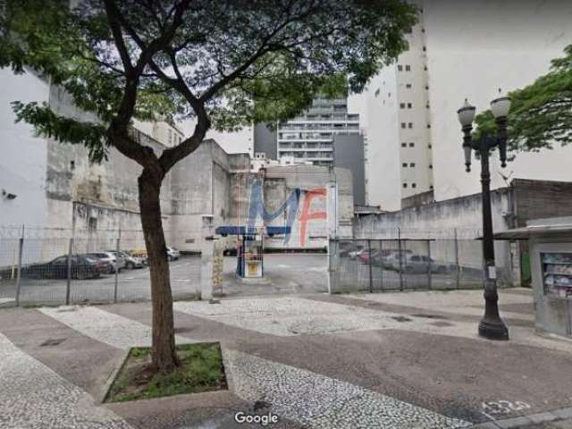 Excelente terreno na República, 872m² e 40 m2 a.c.,  testada de 30m. Zoneamento ZEIS-3. Não aceita permutas. (REF 17.468)