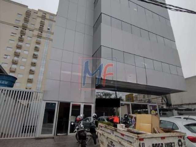 Excelente conjunto comercial em Moema, 363 m² a.u., 2 banheiros, elevadores de serviço e social, 4 vagas. Prox. Shop. Ibirapuera (REF 19.130)