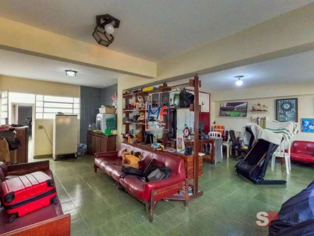 Excelente sobrado na Chácara Tatuapé, 400m² a.u.,  terreno de 296 m2, ZC, 4 dormitórios, sala, cozinha, lavanderia, salão de festas, quintal, 3 vagas (REF 19.487)