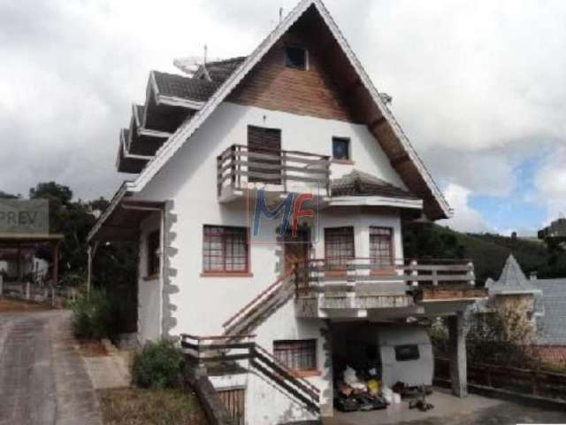 Casa lindíssima completa , vista ampla no Véu da Noiva em Campos do Jordão !