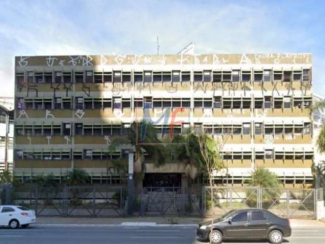 Prédio na Aguá Branca, 400 m da Estação de Trem da Santa Marina, com subsolo, térreo, mezanino, 3 pavimentos, 60 vagas. (REF: 9.457)