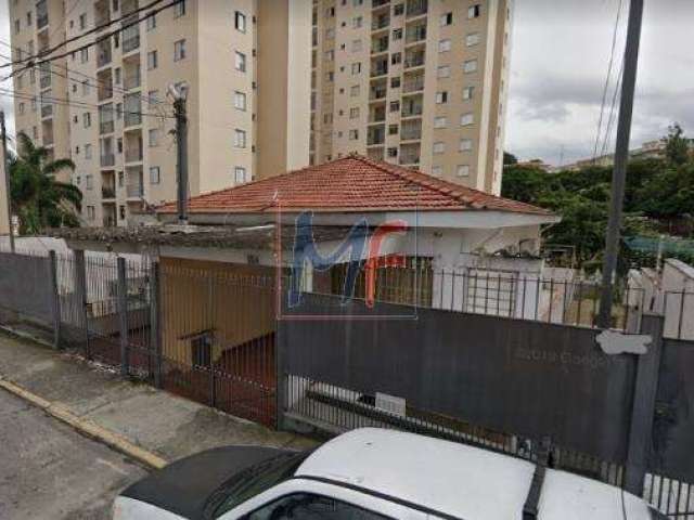 Terreno na Vila Parque Jabaquara de 600 m² e 300 m² área construída, com renda R$ 5.000  reais mensais base 14/7/2022. REF: 11.301 -