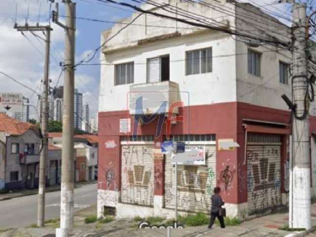 Excelente Imóvel de esquina, no bairro Quarta Parada, com 325 m² a.c. e 300 m²  terreno, zoneamento ZC. Estuda permutas. REF 11.884